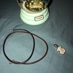 Tous choker with tous mother of pearl pendant .
